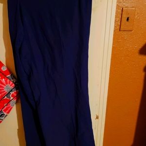 Plus size woman pamt